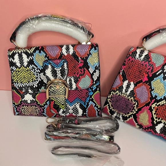 Multi Color Snake Print Convertible Top Handle - Picture 5 of 9